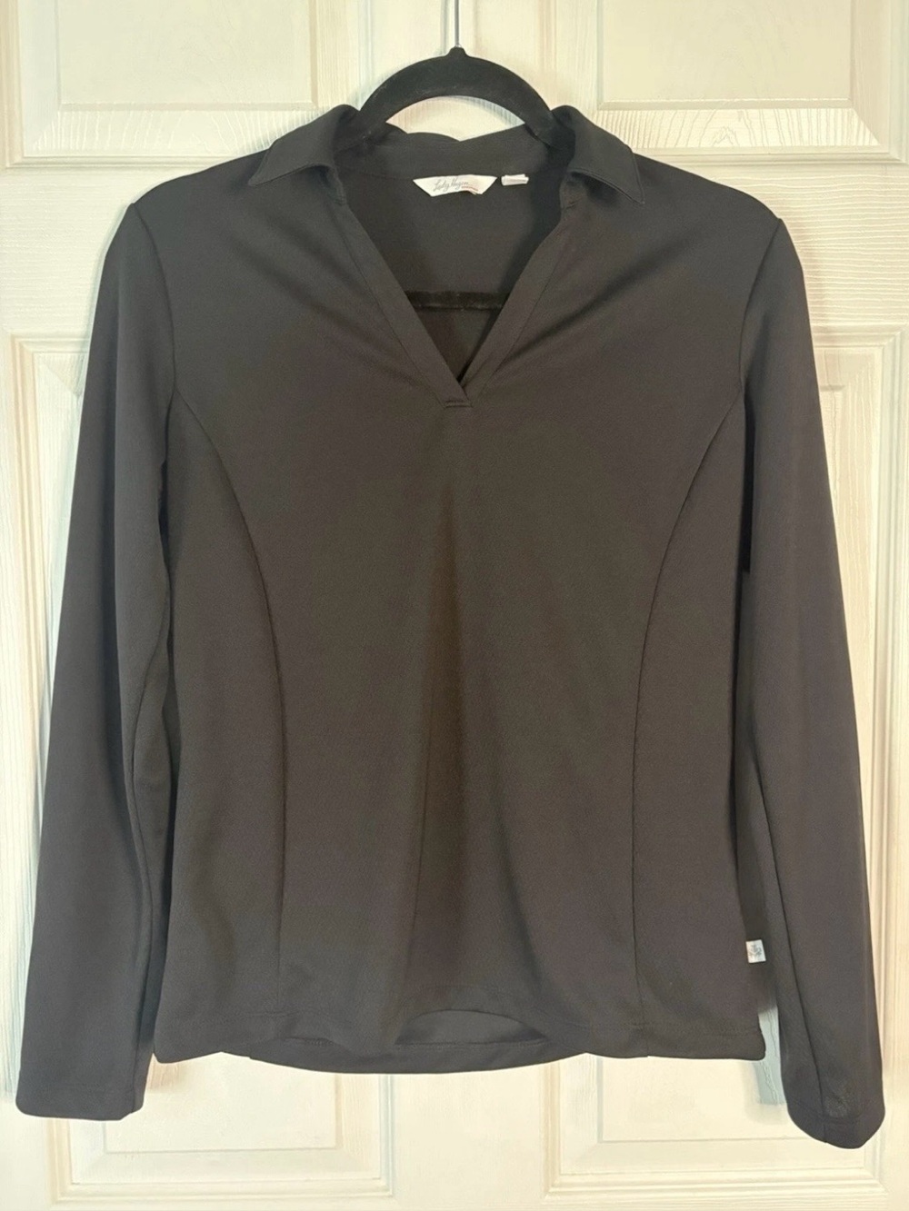 Lady Hagen Black Long-Sleeve V-Neck Polo Top Size Small
